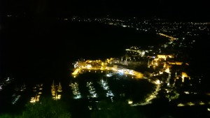 Castellammare del Golfo in der Nacht